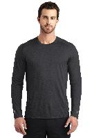OGIO ®  ENDURANCE Long Sleeve Pulse Crew. OE321